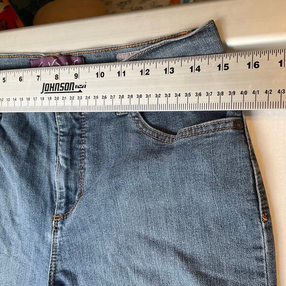 Gloria Vanderbilt Women Amanda Jeans size 8 Blue High Rise Straight Leg Stretch - Picture 2 of 11